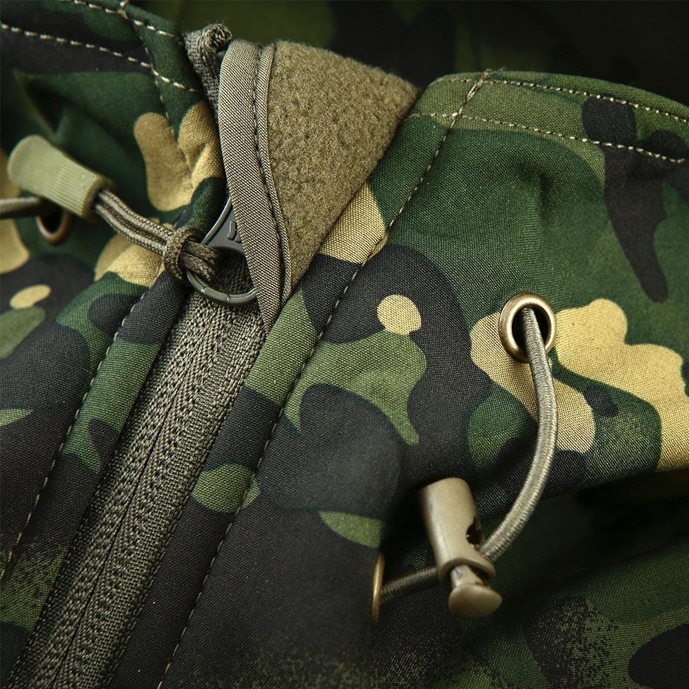 Men's Green Camouflage Lightweight Outdoor Jacket